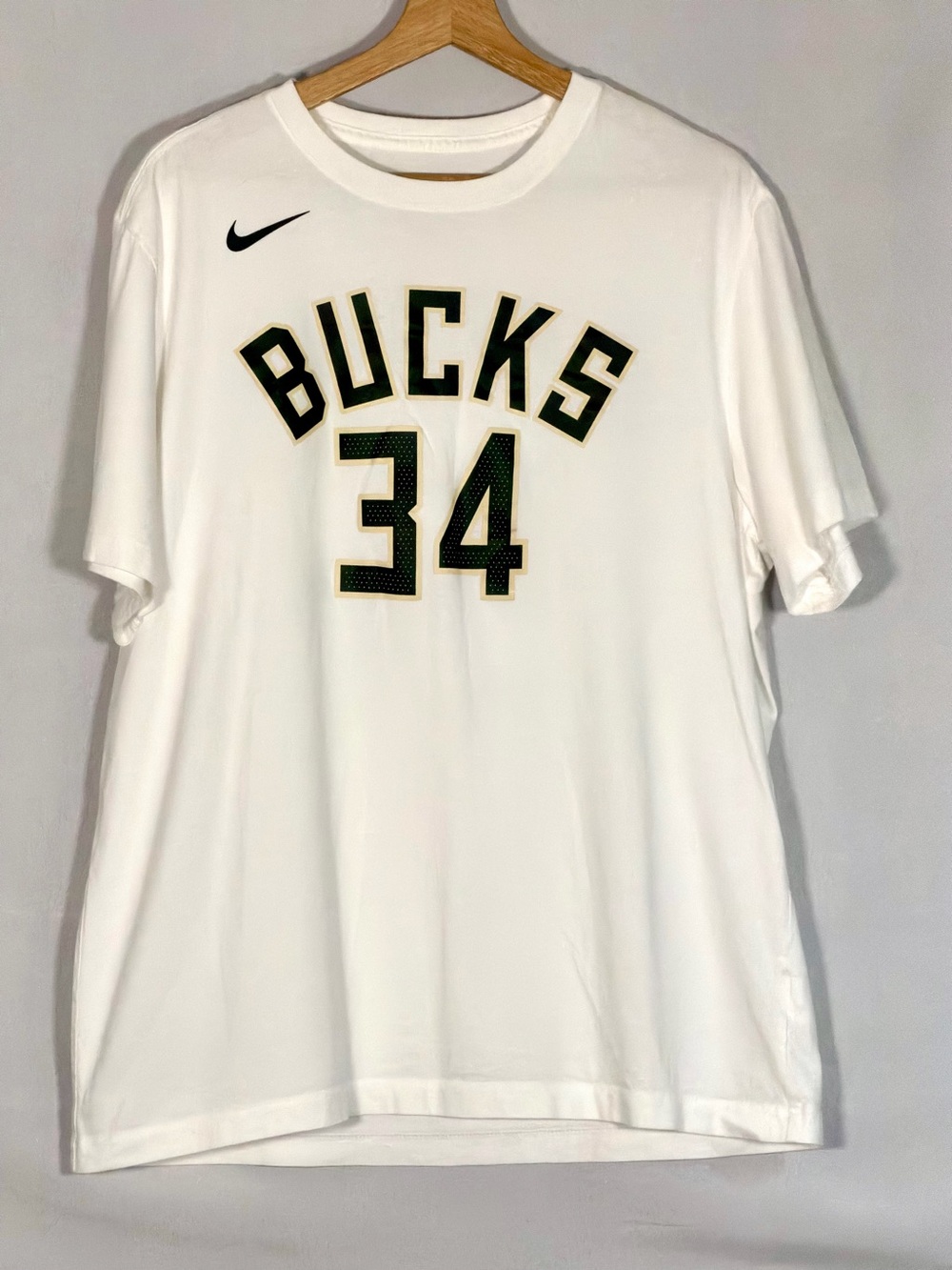 Nike Giannis Antetokounmpo Bucks #34 Name Number T-Shirt Men’s XL White